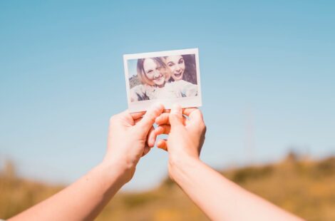 El poder de los recuerdos: por qué regalar emociones vale más